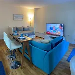 To Door At Mountain View 1br